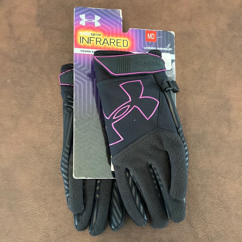 Under Armour Infrared Youth Storm Gusto II Size M Gloves